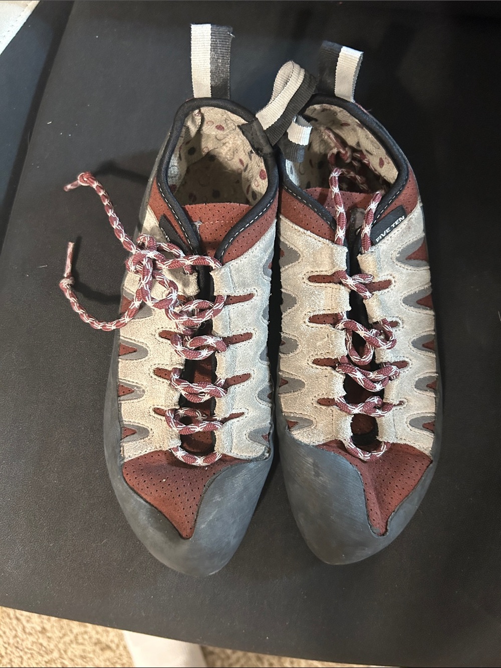 5.10 Men's Maroon and Gray Outdoor Climbing Shoes.